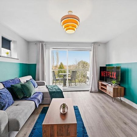 The Stylish Warwick Abode - Balcony - Garden Βίλα Leek Wootton Εξωτερικό φωτογραφία