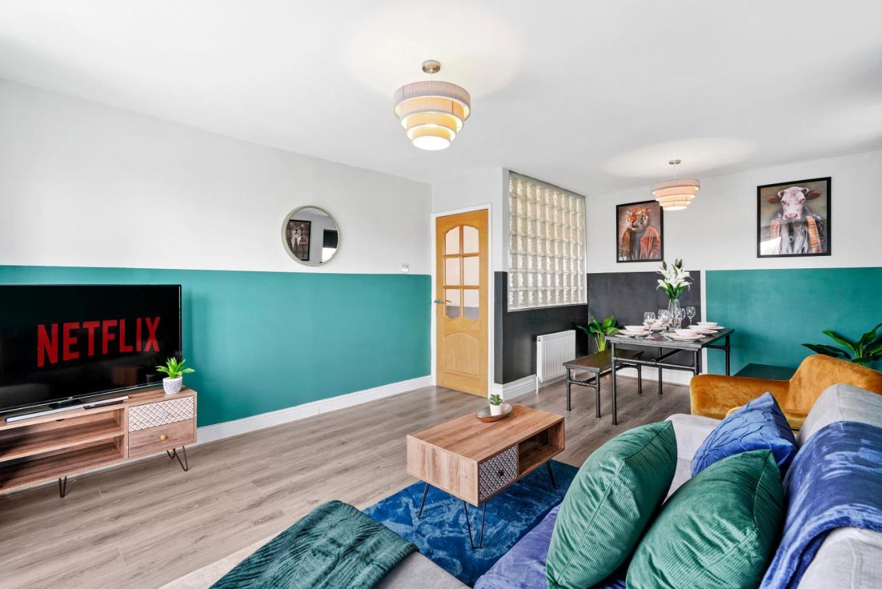 The Stylish Warwick Abode - Balcony - Garden Βίλα Leek Wootton Εξωτερικό φωτογραφία