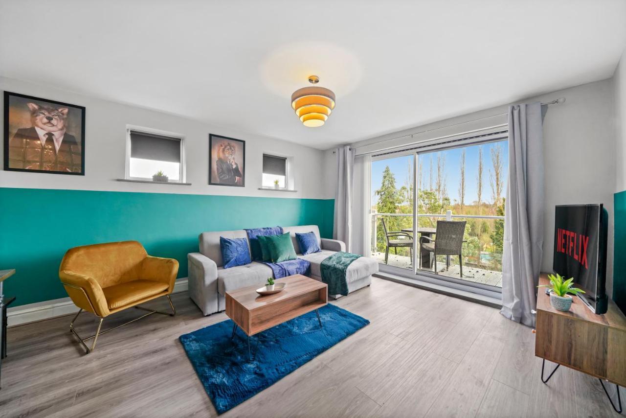 The Stylish Warwick Abode - Balcony - Garden Βίλα Leek Wootton Εξωτερικό φωτογραφία
