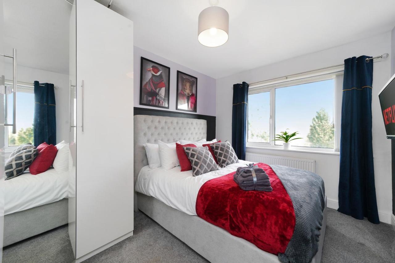 The Stylish Warwick Abode - Balcony - Garden Βίλα Leek Wootton Εξωτερικό φωτογραφία